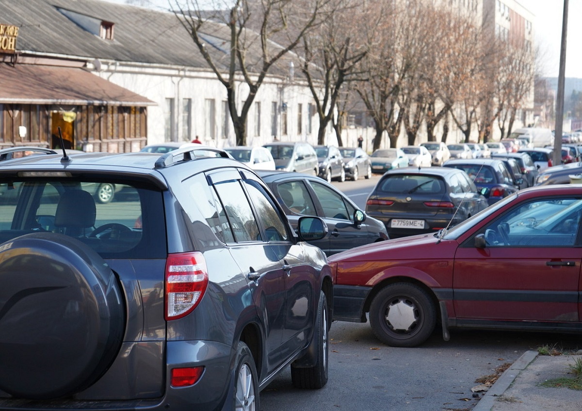 Назад в 90-е? Разбирались, как белорусские водители будут путешествовать без «Зеленой карты»