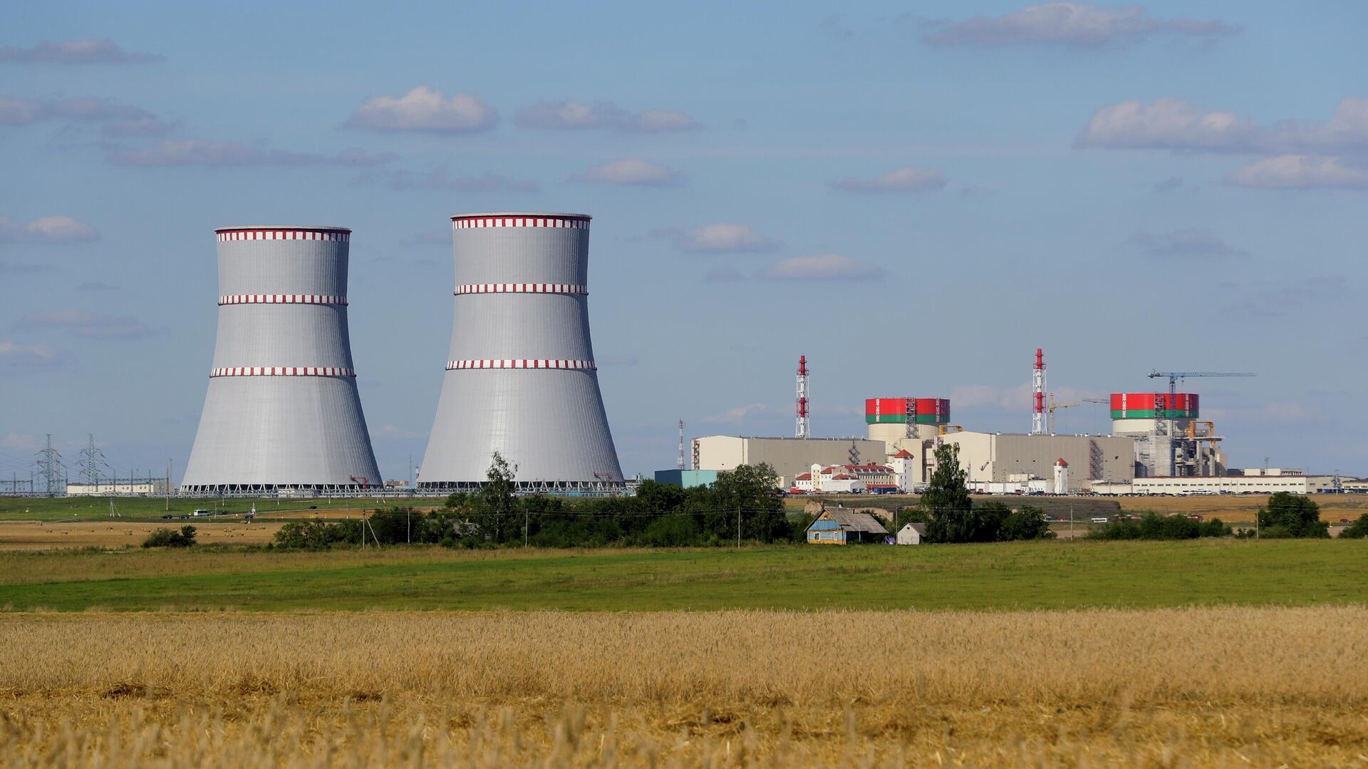 Второй энергоблок БелАЭС подключили к энергосистеме страны