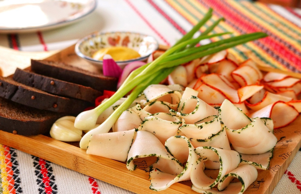 Беларусь стала основным покупателем российского сала