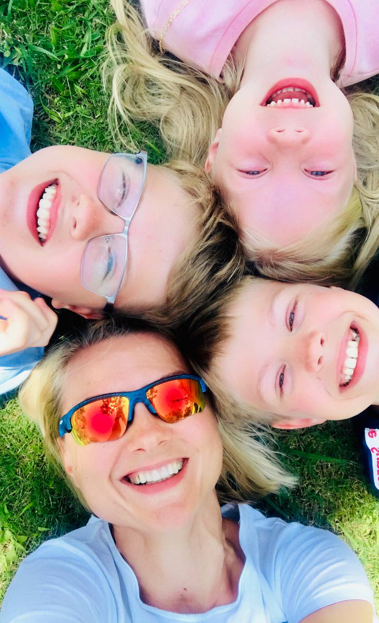 «Жизнь в балансе»: как триатлонистка Елена Вечорко победила рак и стала нутрициологом