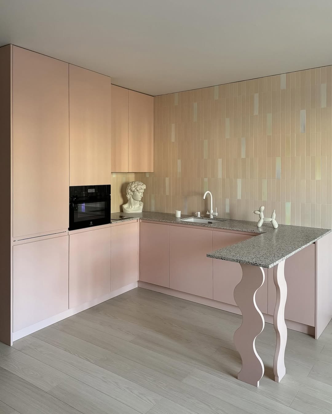 Шесть шагов, которые сделала Анна, чтобы Instagram стал продаватьа