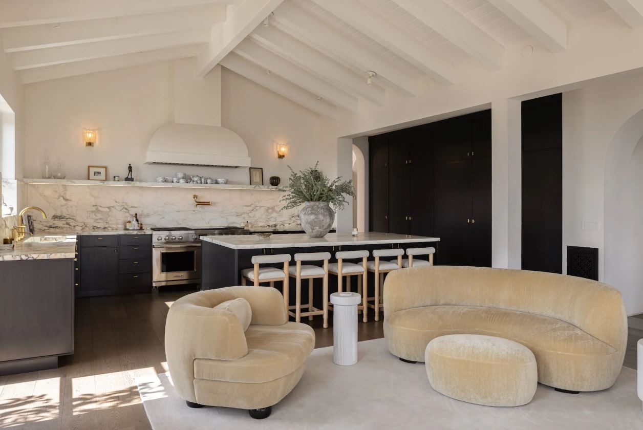 Брэд Питт купил особняк у гитариста The Killers за $12 млн (фото)