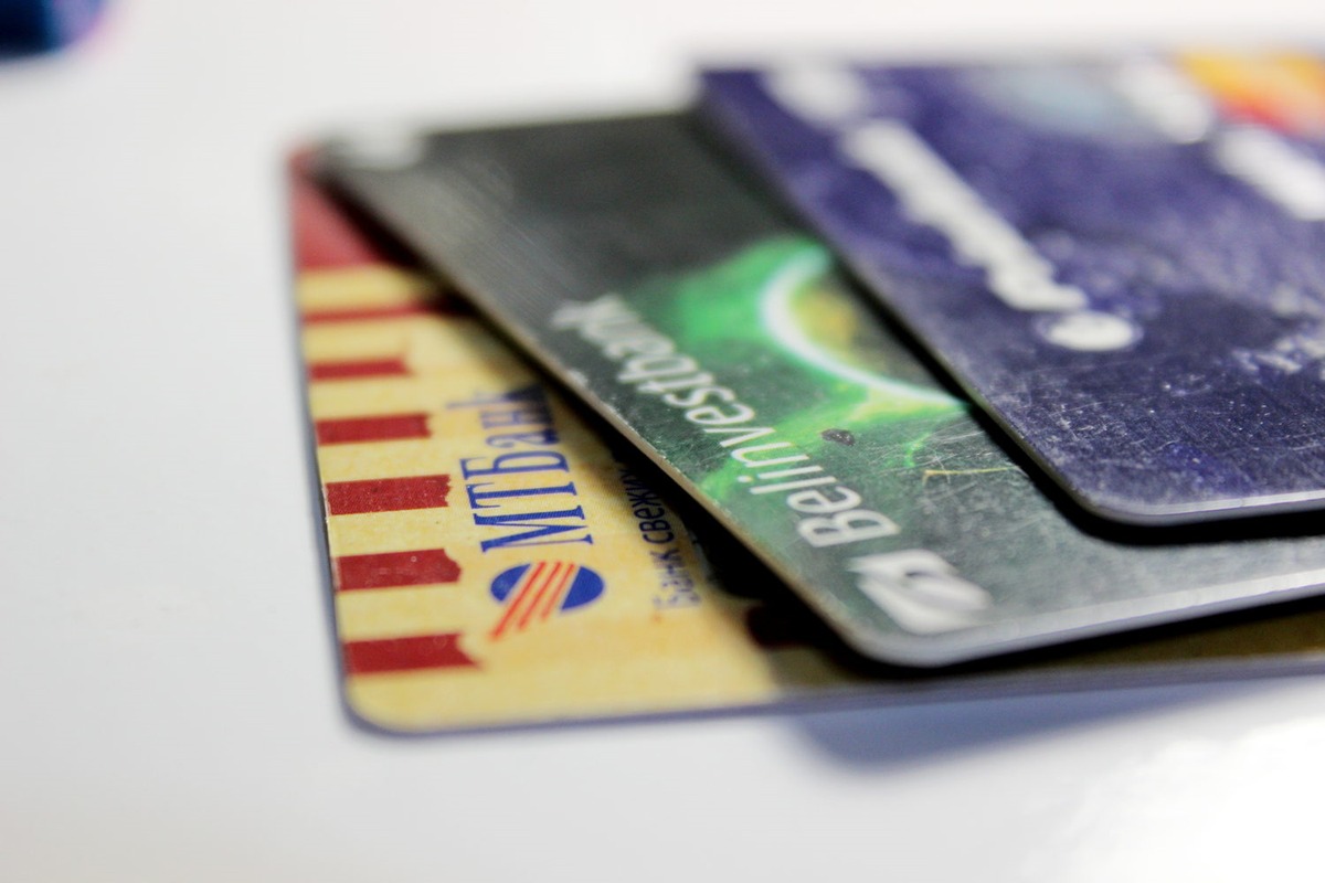 Пособия, инвестиционные кредиты и оплата картой в транспорте. Что меняется в Беларуси с 1 ноября