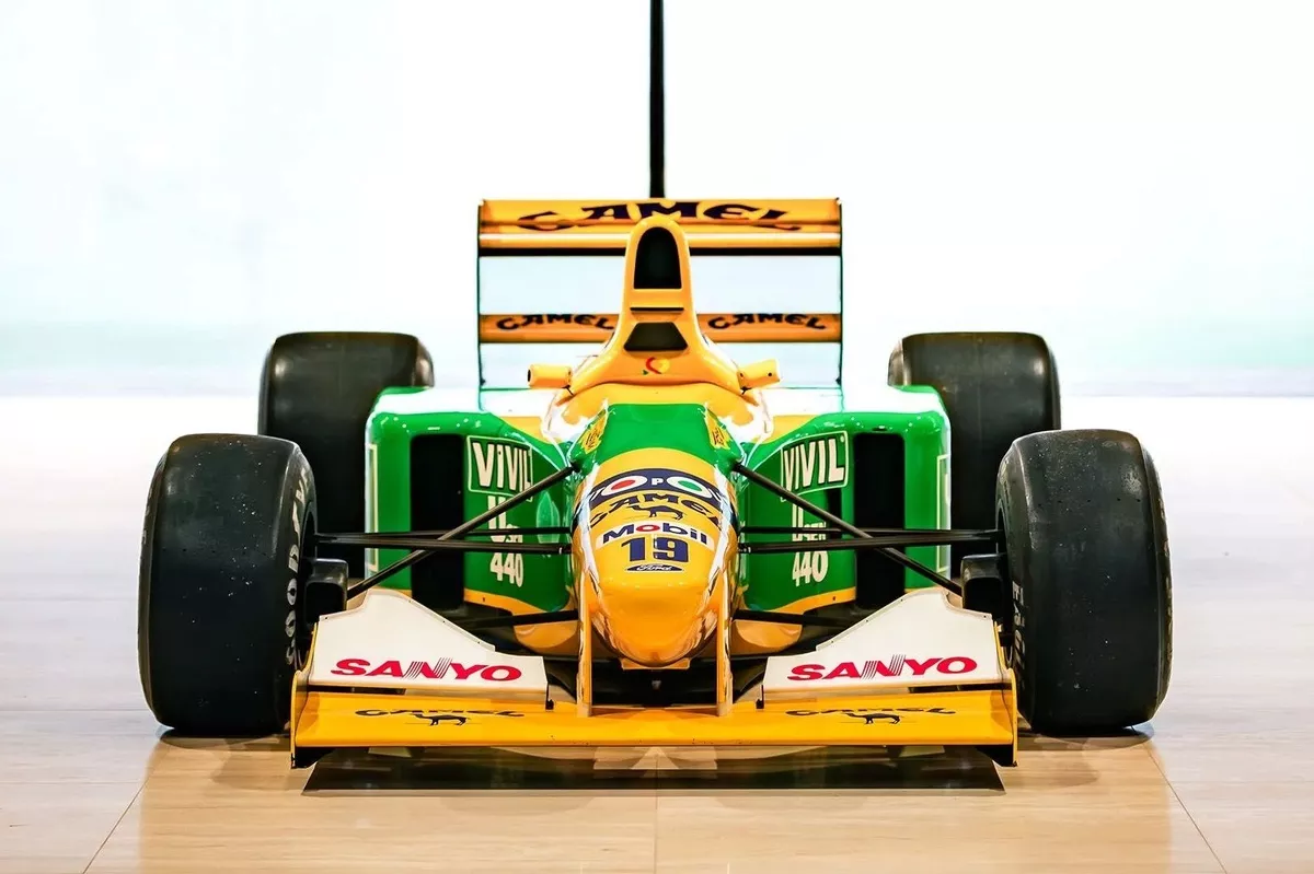 На торгах продали болид Шумахера, на котором он одержал первую победу в «Формуле-1»