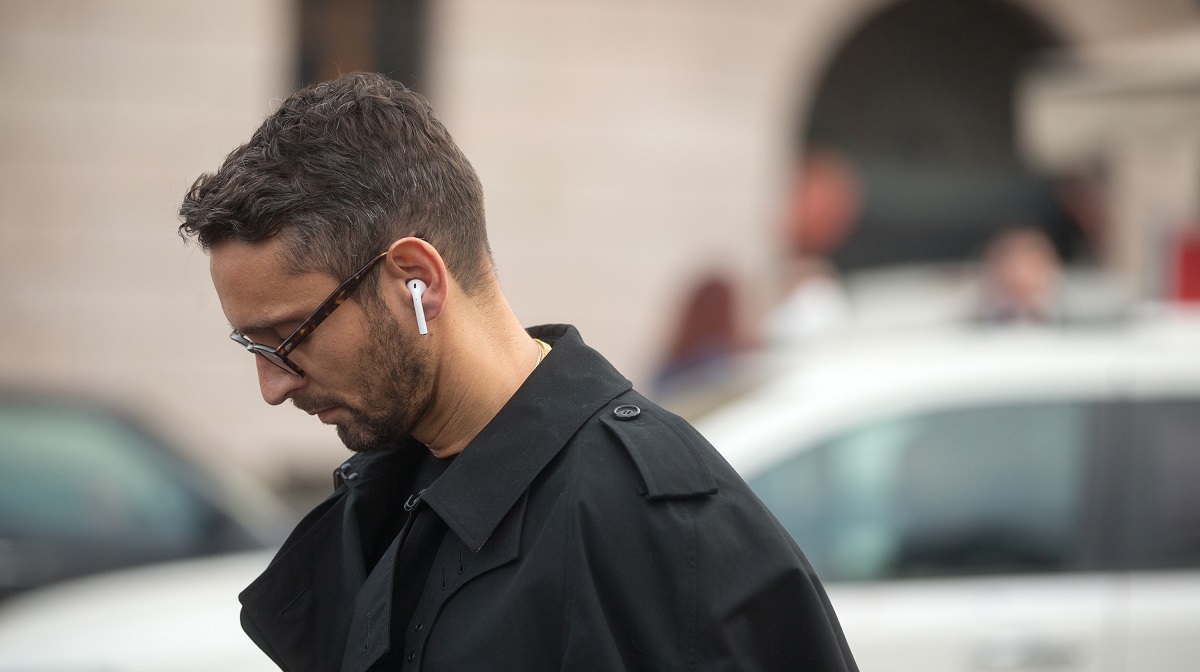 Apple прекратит продажи устаревших версий AirPods и выпустит новые модели