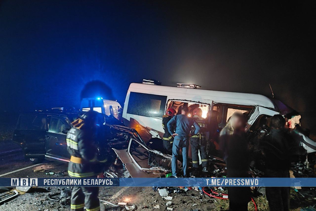 Страшное ДТП с маршруткой на Гомельщине: погибли шесть человек