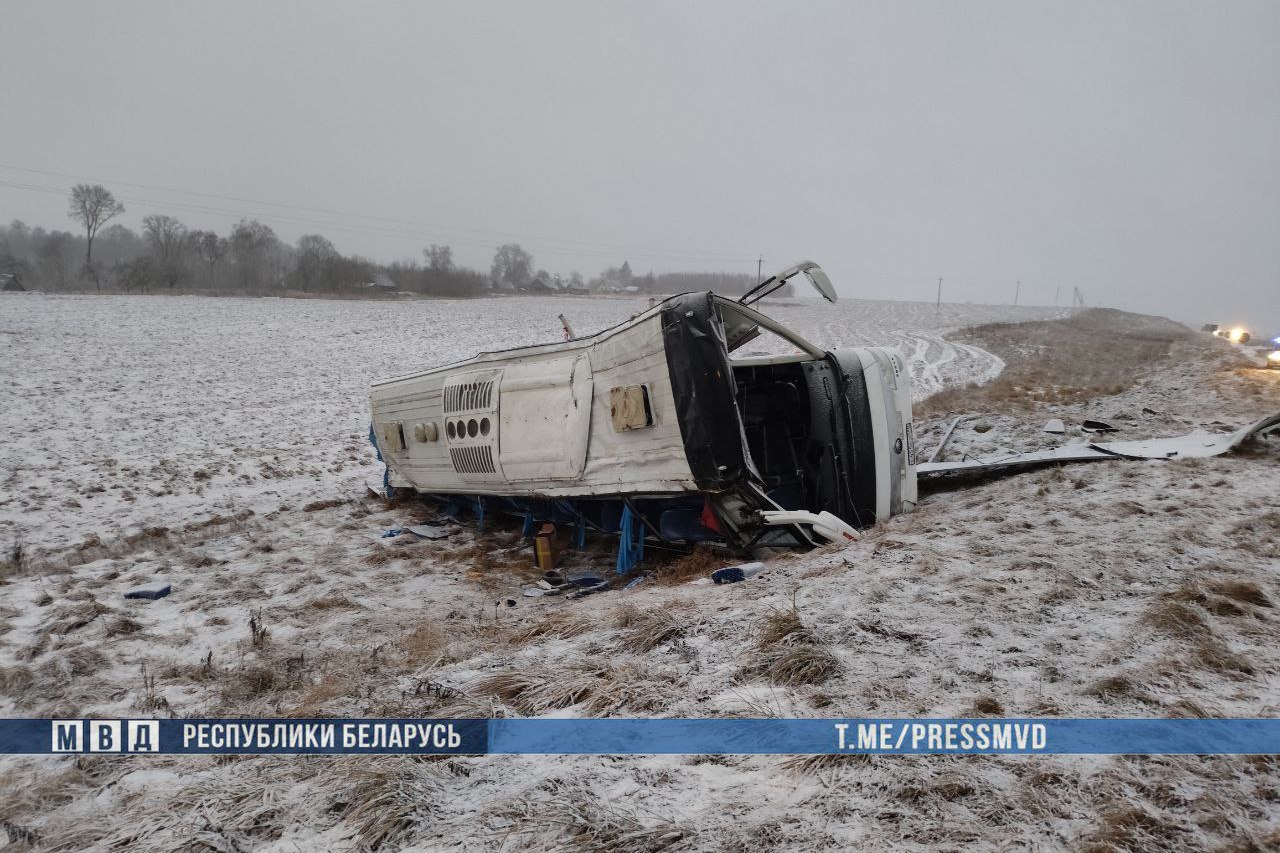 Автобус Брест — Москва попал в аварию. Одна пассажирка погибла