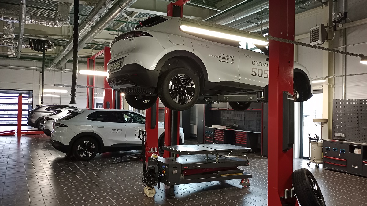 Дистрибьютор Deepal показал премиальный кроссовер и рассказал о новых премьерах в 2026 году