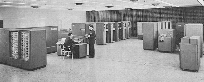 Компьютер IBM 702