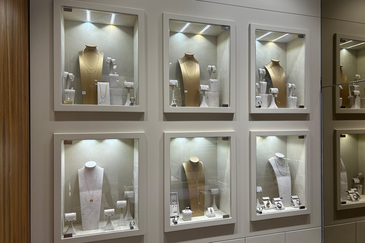 Черные бриллианты и кожа ската: до 30 сентября можно приобрести уникальные ювелирные украшения