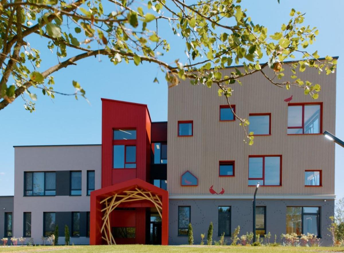 Завтраки на лифте и много птиц. В Зеленой гавани показали интерьеры первого детского сада