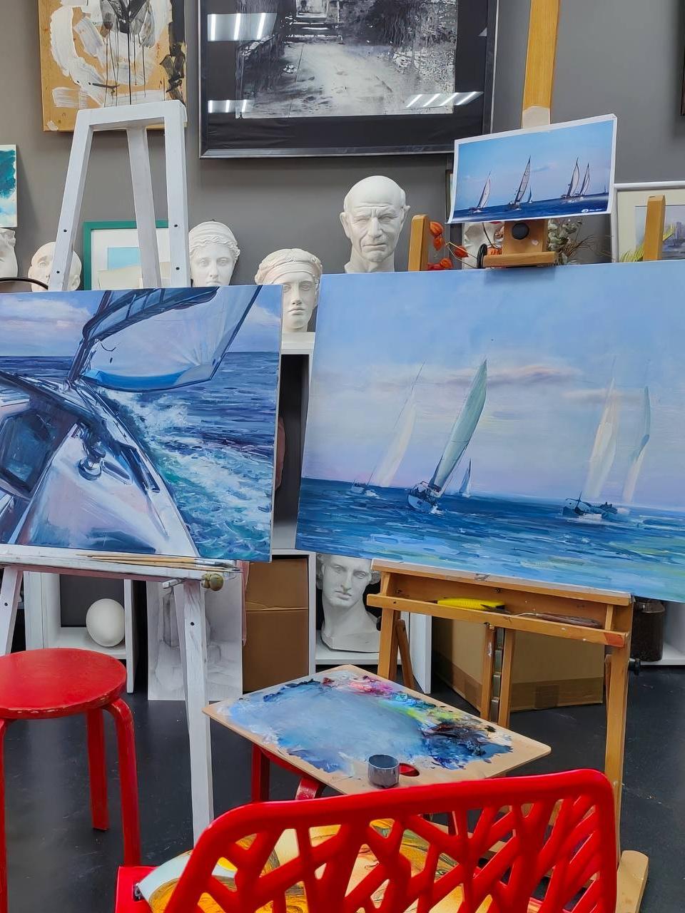 «На плохой бумаге хорошей работы не получится». Как открыть студию рисования