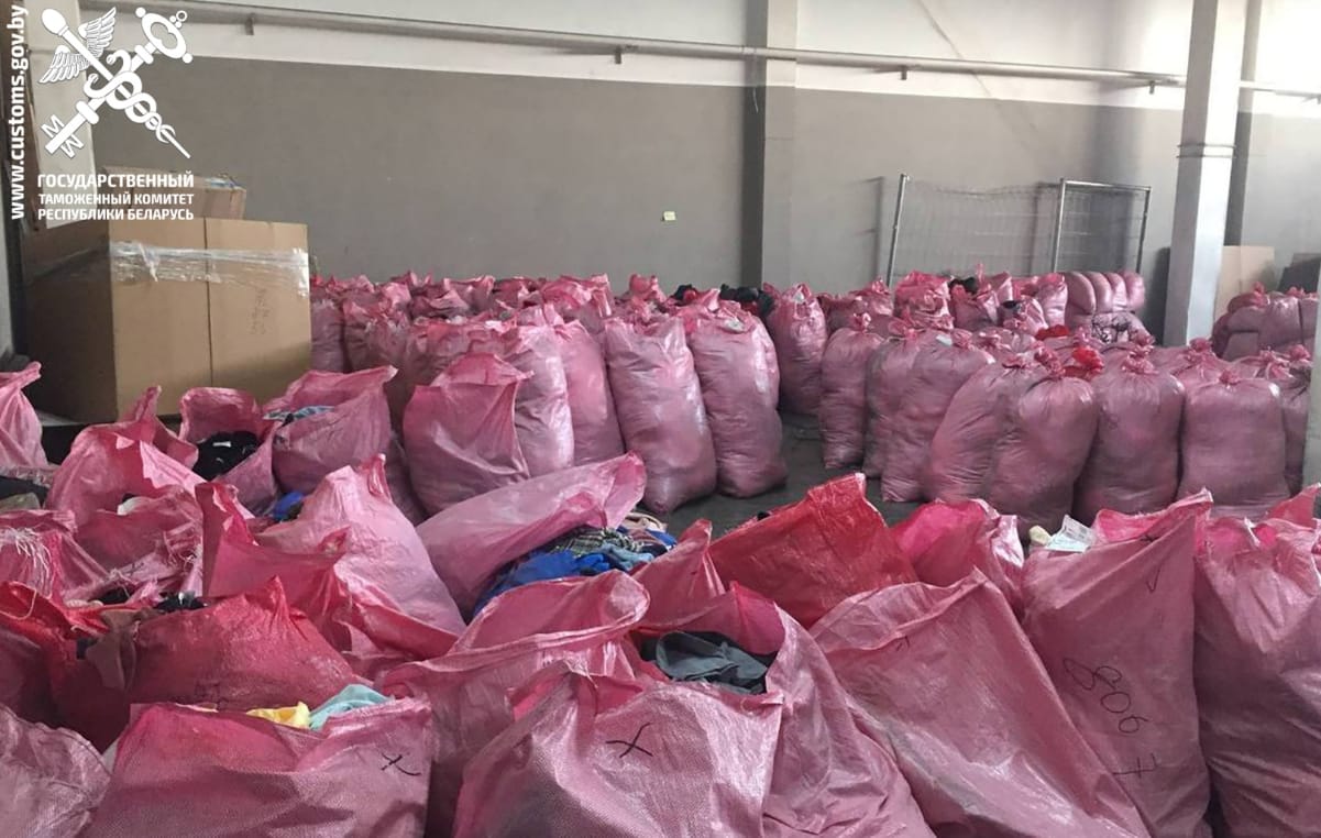 Белорусская таможня задержала на границе 40 тонн одежды из Германии и Польши