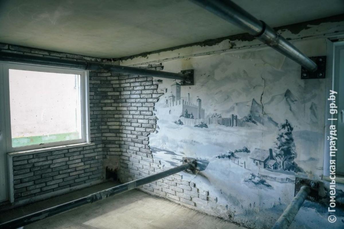 В Гомеле начали восстанавливать дом, который пострадал от взрыва в прошлом году (фото)