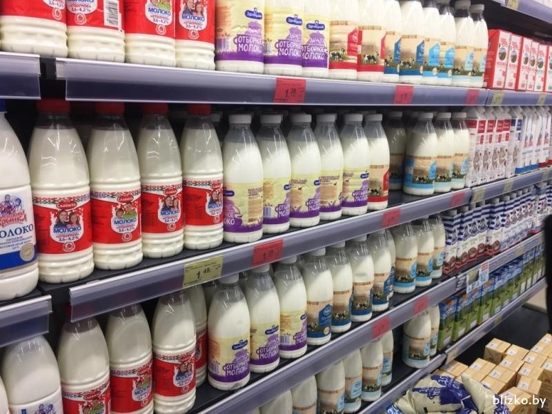Белорусские власти прокомментировали нехватку молока в магазинах и сложности с тетрапаком