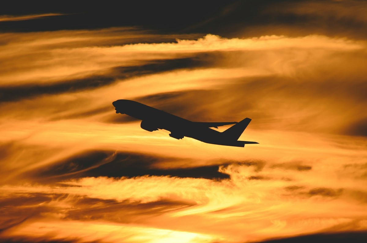 Маршрут перестроен. Как белорусы меняют отпускные планы из-за кризиса на Ближнем Востоке 