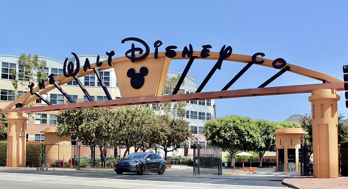 Disney уличили в дискриминации женщин по зарплате