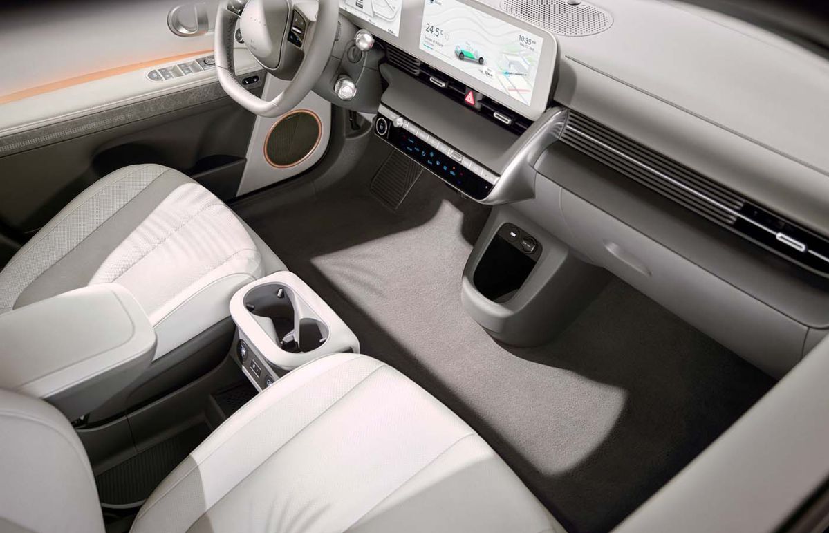 Технологические флагманы Hyundai: роскошь Santa Fe и инновации IONIQ 5