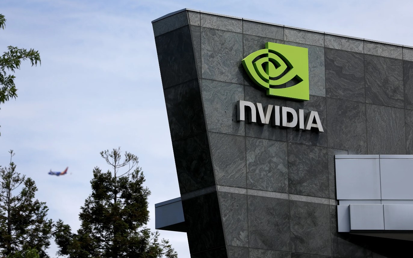 Стоимость акций компании Nvidia впервые в истории превысила $1 тыс.