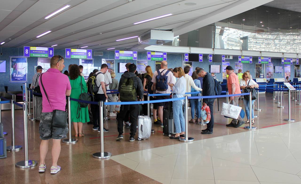 Не дал согласие — снимут с рейса? Разбираем тонкости работы с персональными данными в аэропорту