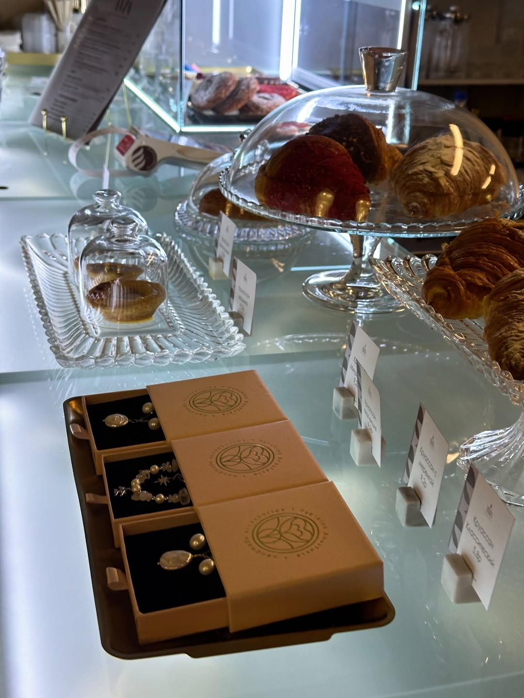 Ресторан с Ван Гогом и бар со змеями. Новые места Минска, где можно укрыться в начале зимы - Редактирование