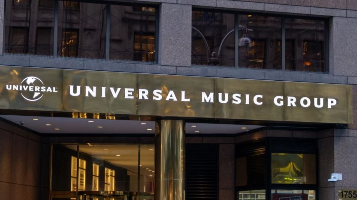 Инвестор Билл Экман снова хочет купить Universal Music Group. Шесть лет назад сделка сорвалась