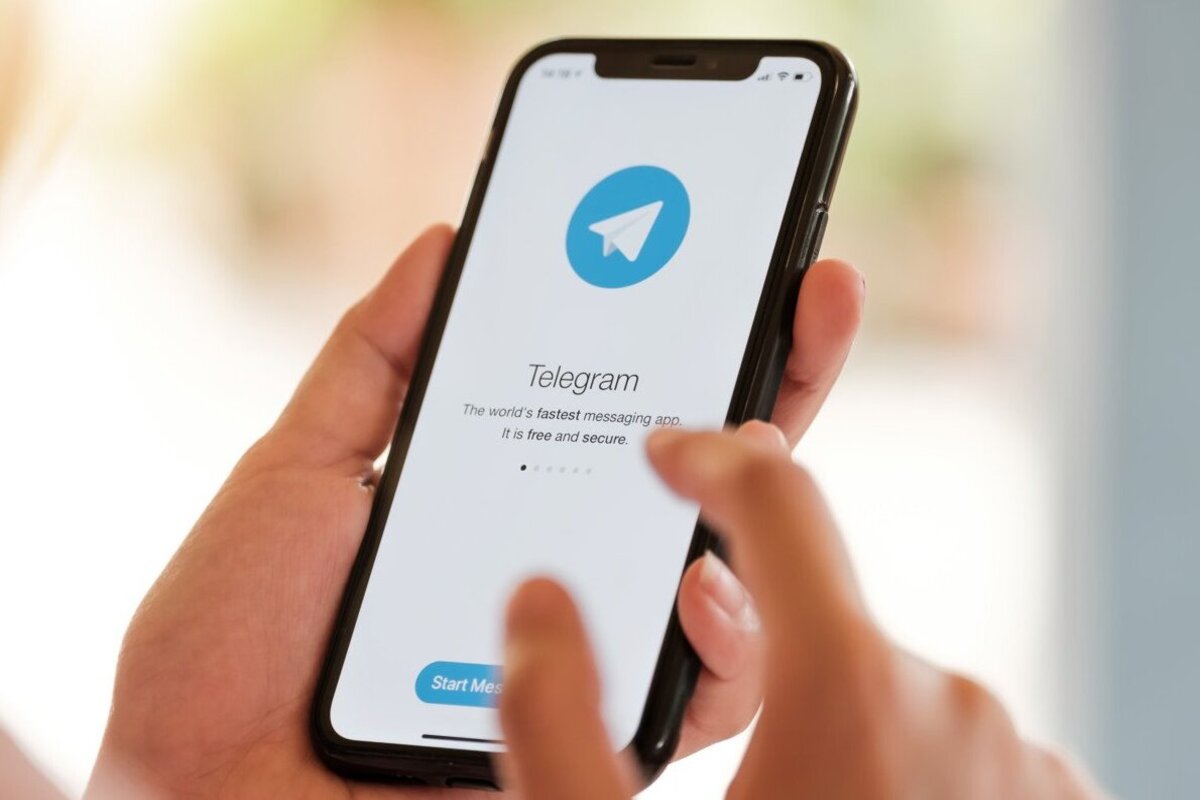 В России частично ограничили звонки в WhatsApp и Telegram
