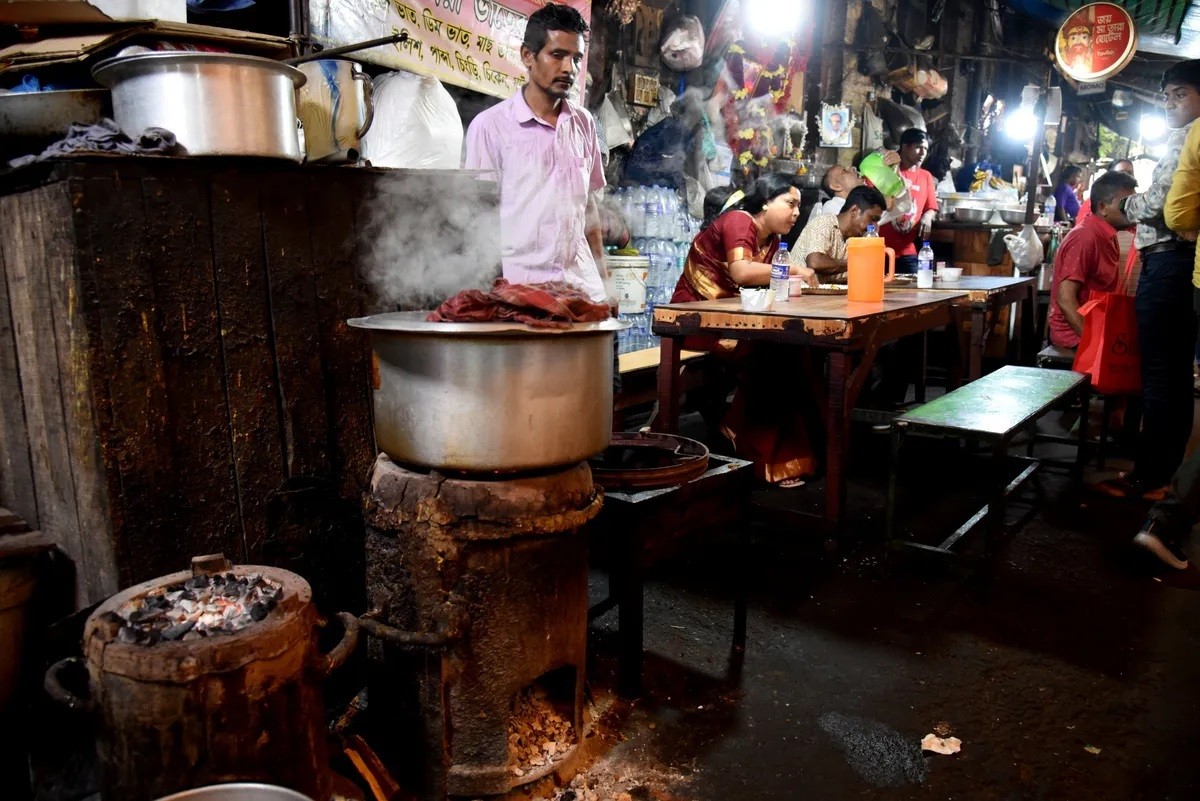 Выходной в среду и сокращение работы ТЦ. Как в мире экономят электричество из-за войны на Ближнем Востоке