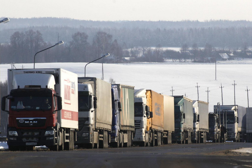 Польша намерена запретить движение через границу грузовиков с белорусскими номерами