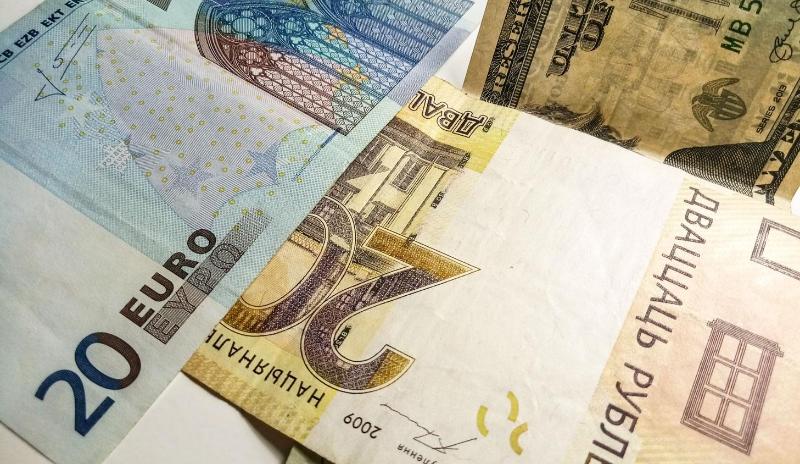 60 тысяч евро. 250 Евро в рублях. 60 Тысяч евро в российские рубли.