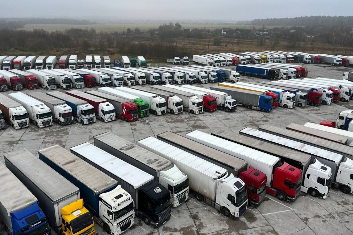 В Беларуси будут штрафовать водителей литовских перевозчиков, не приехавших на спецстоянки