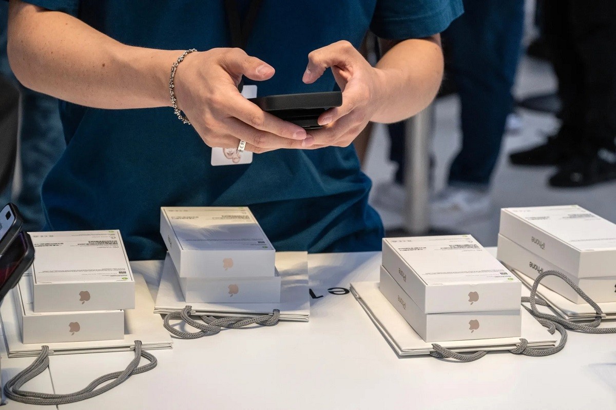 Каждый четвертый iPhone теперь собирают в Индии