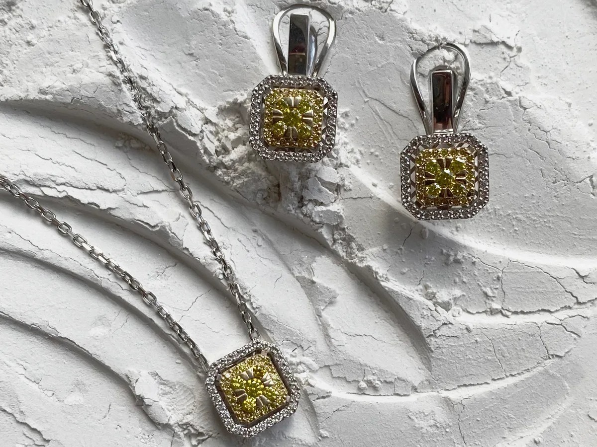 Как угадать с&nbsp;ювелирным подарком на&nbsp;8&nbsp;Марта: гид по&nbsp;самым главным трендам весны