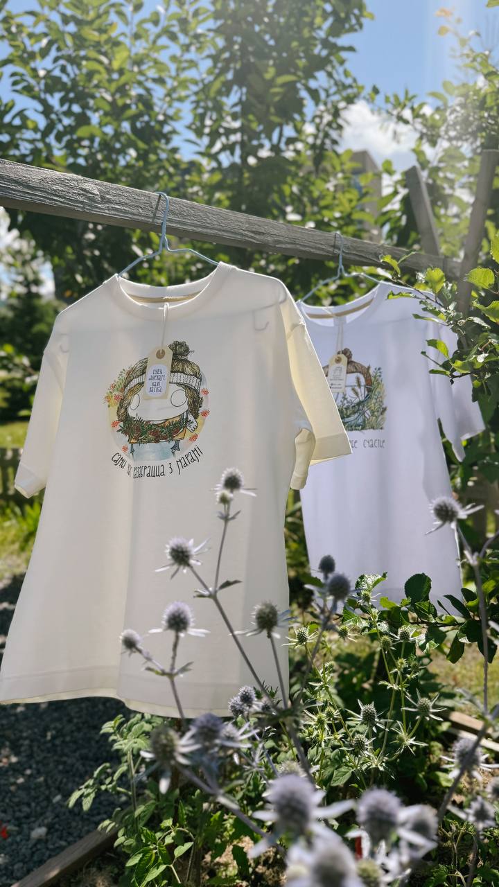 «Несмотря на все такое, ничего еще не все». Как создательница бренда Taka Zaka Angels растит четверых детей и строит дом