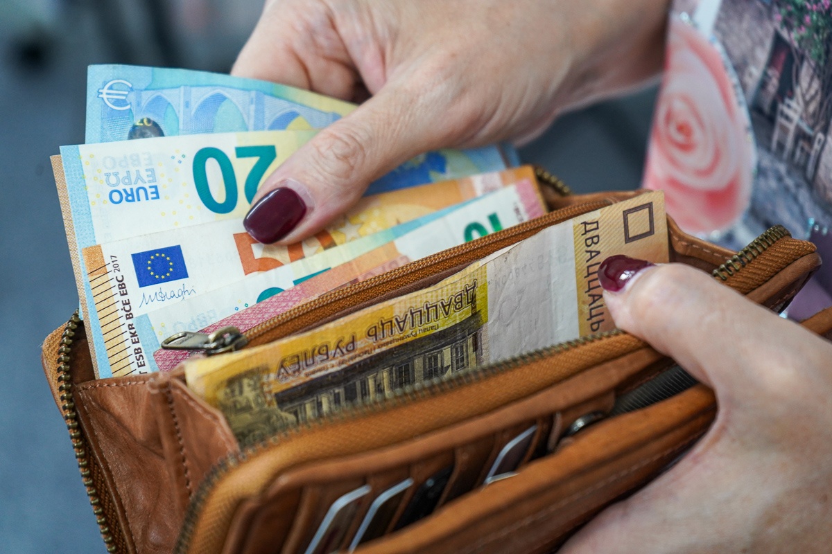 В СК назвали сумму рекордной взятки в Беларуси