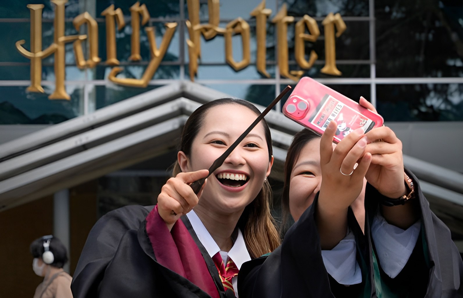 В Японии открыли самый большой развлекательный парк, посвященный Гарри Поттеру