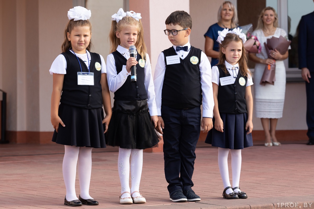 Беллегпром назвал самые популярные цвета школьной одежды 
