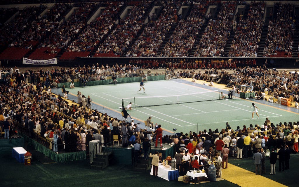 Несчастная любовь, удобная юбка и&nbsp;женские права: три теннисные «Битвы полов» и&nbsp;их&nbsp;последствия