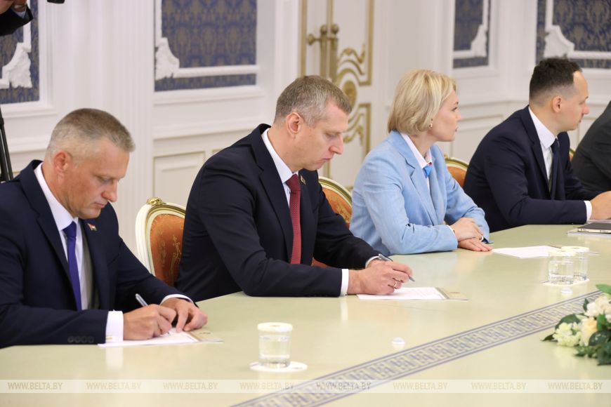 Лукашенко назначил главу Администрации и несколько министров