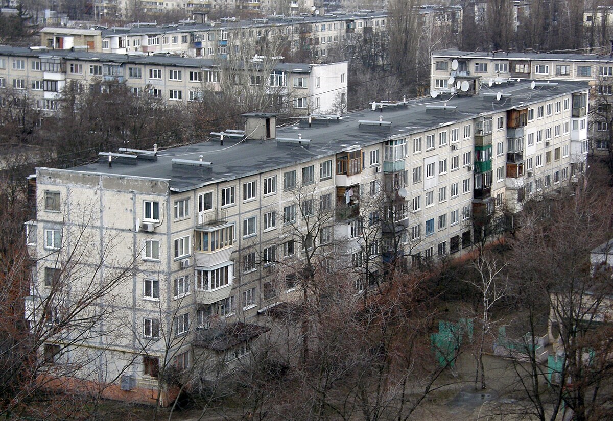 Более трети хрущевок выработали срок службы. Что с ними будут делать