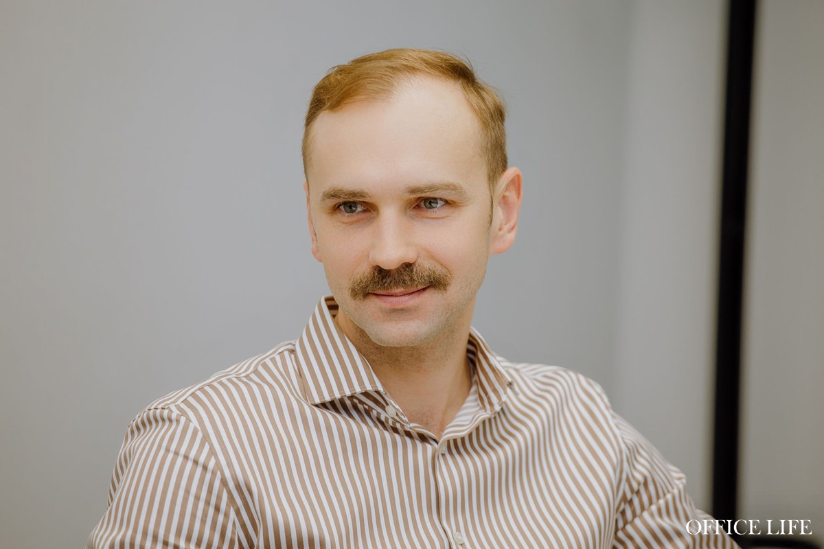 Усатый офис: почему мужчины P1 Лизинг вдруг отрастили усы?