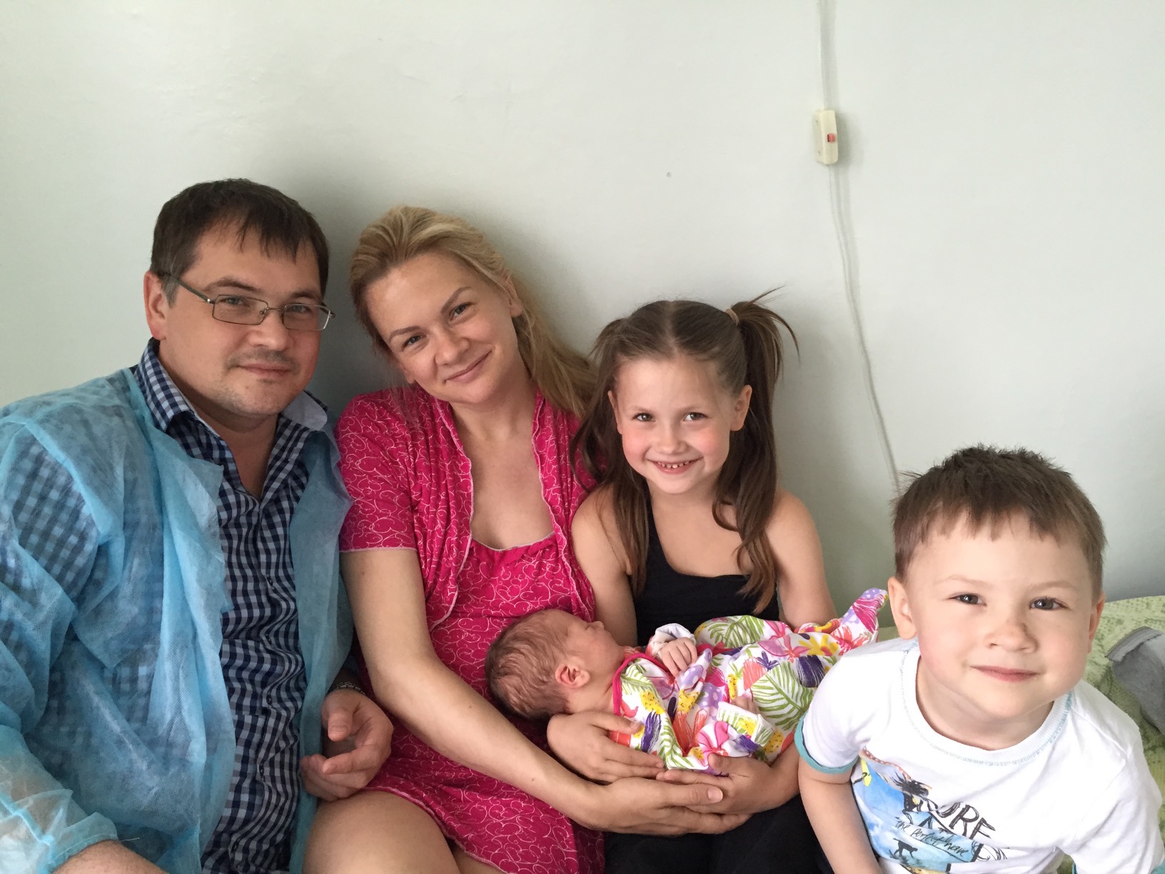 «И подумать не могла, что своим Instagram спасу компанию мужа». После 10 лет декрета белоруска круто изменила семейный бизнес