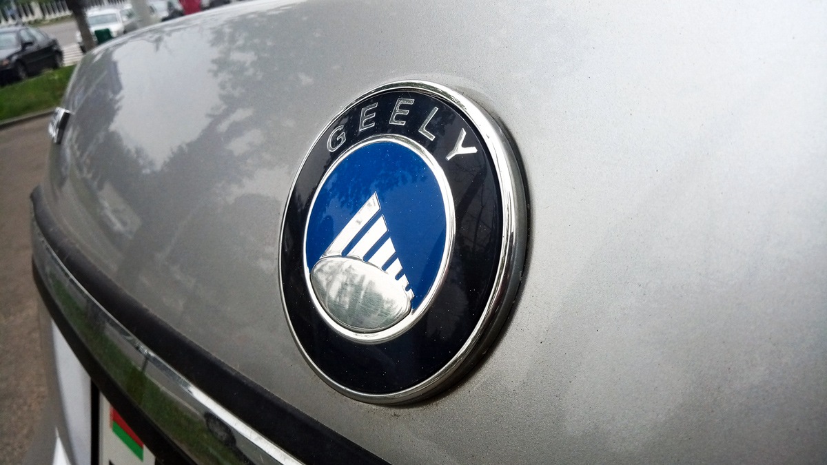 Выпуск Geely в Беларуси упал на 17% за год