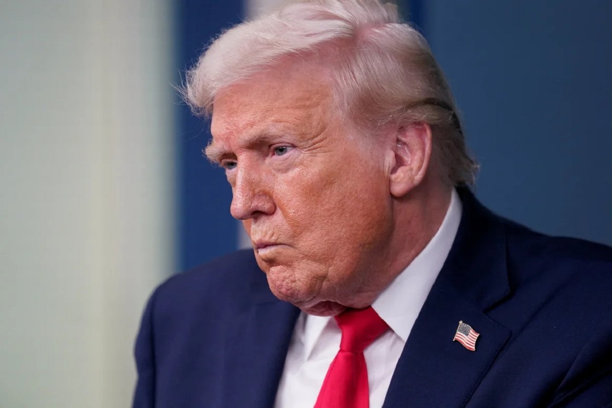 Трамп ввел 25%-ные пошлины на товары из Южной Кореи