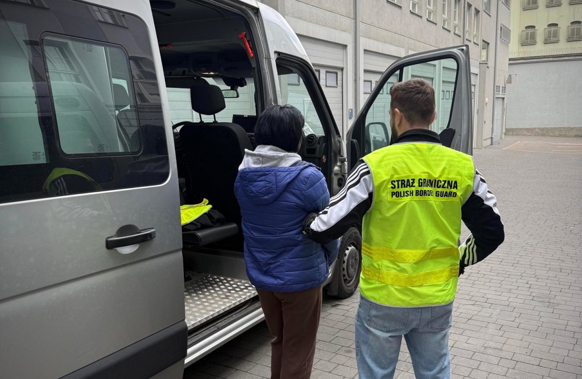 Польская фирма помогла получить рабочие визы 230 белорусам. Теперь их могут аннулировать