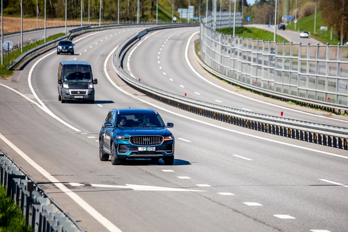 Продажи новых авто в Беларуси в июле серьезно упали