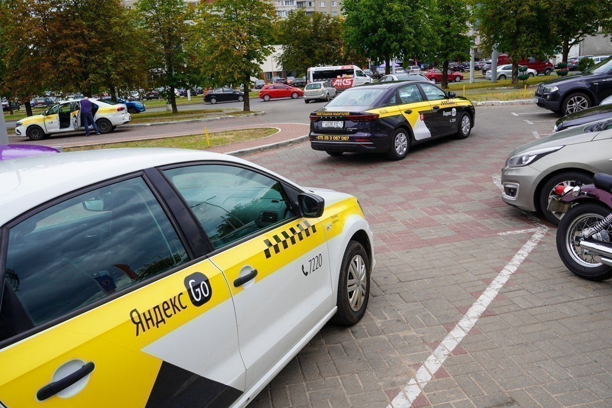 МАРТ выдал предупреждение оператору «Яндекс Go» из-за отказа в регистрации таксопарка