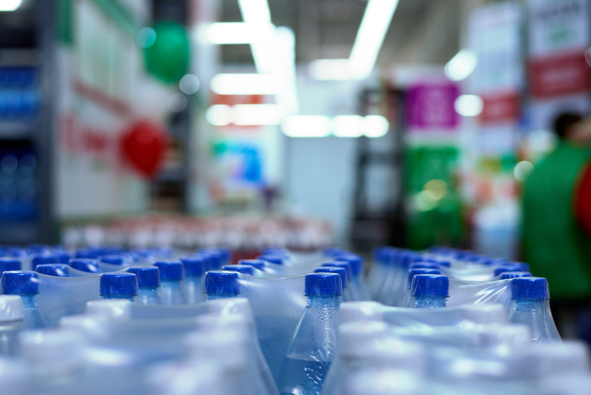 В магазинах очереди из-за новых кодов на продуктах? Пять наивных вопросов о маркировке товаров