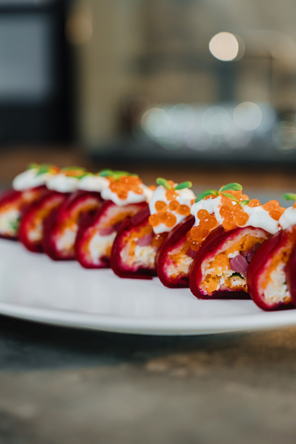 От традиционной селедки до эффекта имбирных пряников: как BREMOR пишет новогодние истории для белорусов 