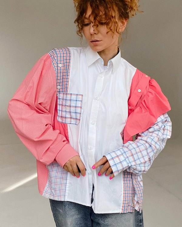 «Будто бабушка обняла». Минчанка шьет бомберы из советских покрывал — цены от $100